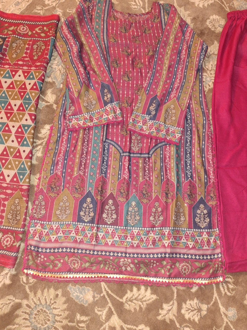 Unique Brand New 3-Piece Pashmina Suit Set ✨  
​
